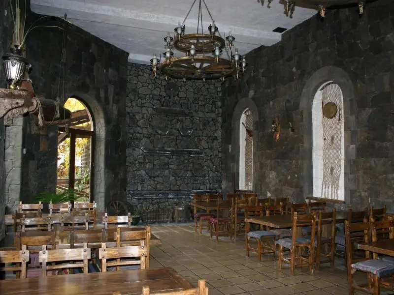 Old Jrvezh Restaurant